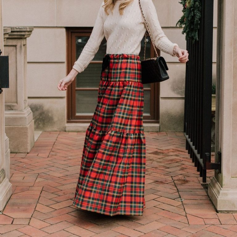 43 Cute Maxi Skirt Outfits To Impress Everybody Addicfashion