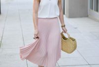 Cute Maxi Skirt Outfits To Impress Everybody33