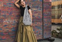 Cute Maxi Skirt Outfits To Impress Everybody40