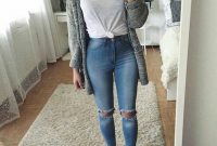 Easy And Cute Summer Outfits Ideas For School15