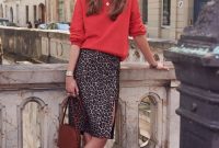Modest But Classy Skirt Outfits Ideas Suitable For Fall05