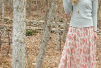 Modest But Classy Skirt Outfits Ideas Suitable For Fall18
