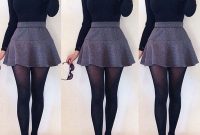 Modest But Classy Skirt Outfits Ideas Suitable For Fall40