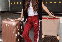 Classic And Casual Airport Outfit Ideas04