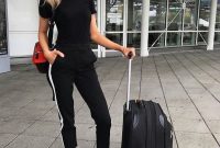 Classic And Casual Airport Outfit Ideas05