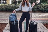 Classic And Casual Airport Outfit Ideas09