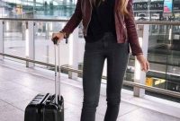 Classic And Casual Airport Outfit Ideas16