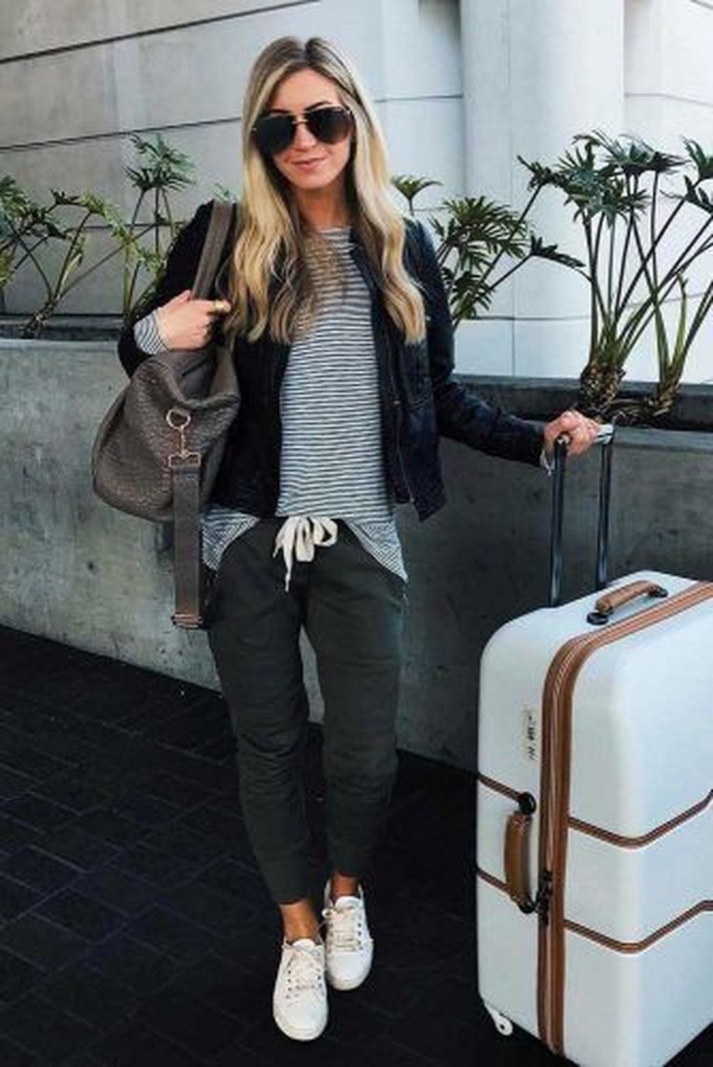44 Classic And Casual Airport Outfit Ideas