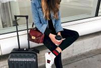 Classic And Casual Airport Outfit Ideas39