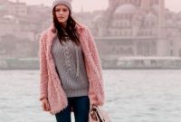 Cute Winter Outfits Ideas To Copy Right Now28