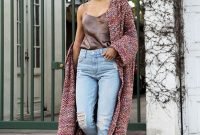 Unique Ways To Wear A Cardigan This Fall11