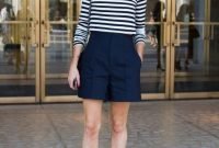 Charming Winter Outfits Ideas High Waisted Shorts06