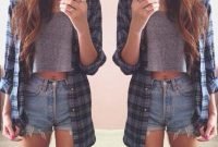Charming Winter Outfits Ideas High Waisted Shorts15