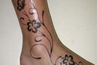 Lovely Foot Tattoo Ideas For Girls19
