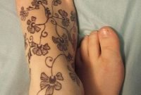 Lovely Foot Tattoo Ideas For Girls37