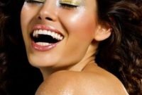 Popular Shimmer Summer Makeup Ideas14