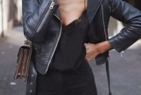 Pretty Winter Outfits Ideas Black Leather Jacket13