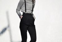 Pretty Winter Outfits Ideas High Waisted Pants20