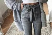 Pretty Winter Outfits Ideas High Waisted Pants33