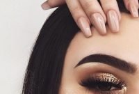 Stunning Shimmer Eye Makeup Ideas 201831