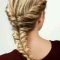 Stunning Summer Hairstyles Ideas For Women03