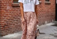 Wonderful Midi Skirt Outfit Ideas For Spring And Summer 201822
