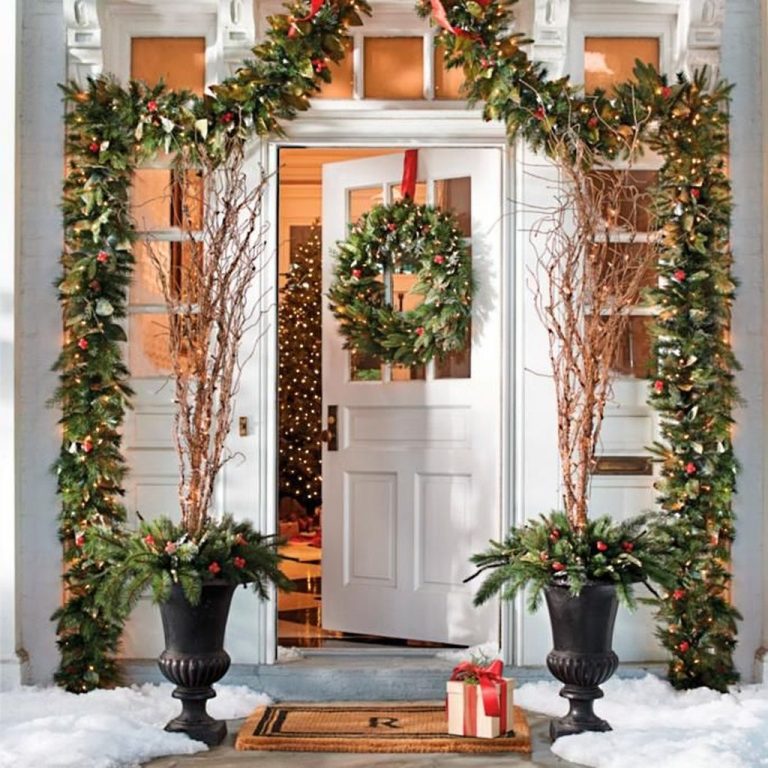 41 Affordable Winter Christmas Decorations Ideas – ADDICFASHION