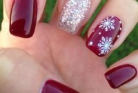 Astonishing Christmas Nail Design Ideas For Pretty Women10
