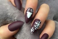 Astonishing Christmas Nail Design Ideas For Pretty Women19