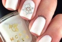 Astonishing Christmas Nail Design Ideas For Pretty Women45