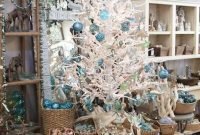 Casual Winter Themed Christmas Decorations Ideas23