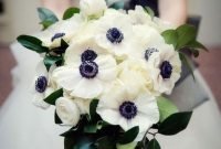 Casual Winter White Bouquet Ideas09