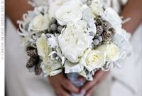 Casual Winter White Bouquet Ideas21