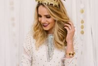 Charming Diy Winter Crown Holiday Party Ideas01