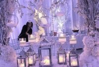Classy Winter Wonderland Wedding Centerpieces Ideas23