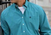 Cozy Plaid Shirt Outfit Christmas Ideas For Handsome Mens09