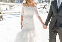 Fabulous Winter Wonderland Wedding Dresses Ideas07