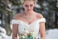 Fabulous Winter Wonderland Wedding Dresses Ideas10
