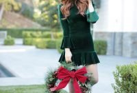 Incredible Holiday Style Christmas Outfit Ideas32