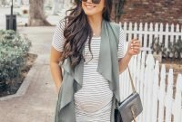 Lovely Maternity Winter Outfits Ideas21