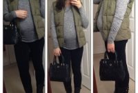 Lovely Maternity Winter Outfits Ideas35