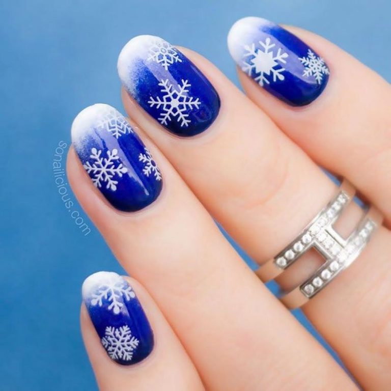 50 Modern Christmas Nails Ideas Addicfashion