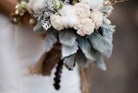 Modern Rustic Winter Wedding Flowers Ideas12
