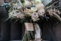 Modern Rustic Winter Wedding Flowers Ideas16