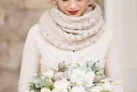 Modern Rustic Winter Wedding Flowers Ideas20
