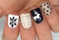 Outstanding Christmas Nail Art New 2017 Ideas20