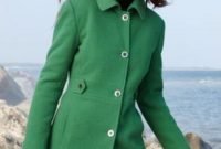 Stylish Emerald Coats Ideas For Winter01