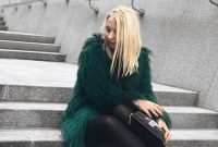 Stylish Emerald Coats Ideas For Winter23