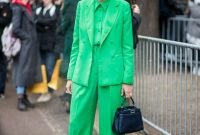 Stylish Emerald Coats Ideas For Winter39