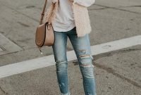 Adorable Winter Outfits Ideas With Jeans08